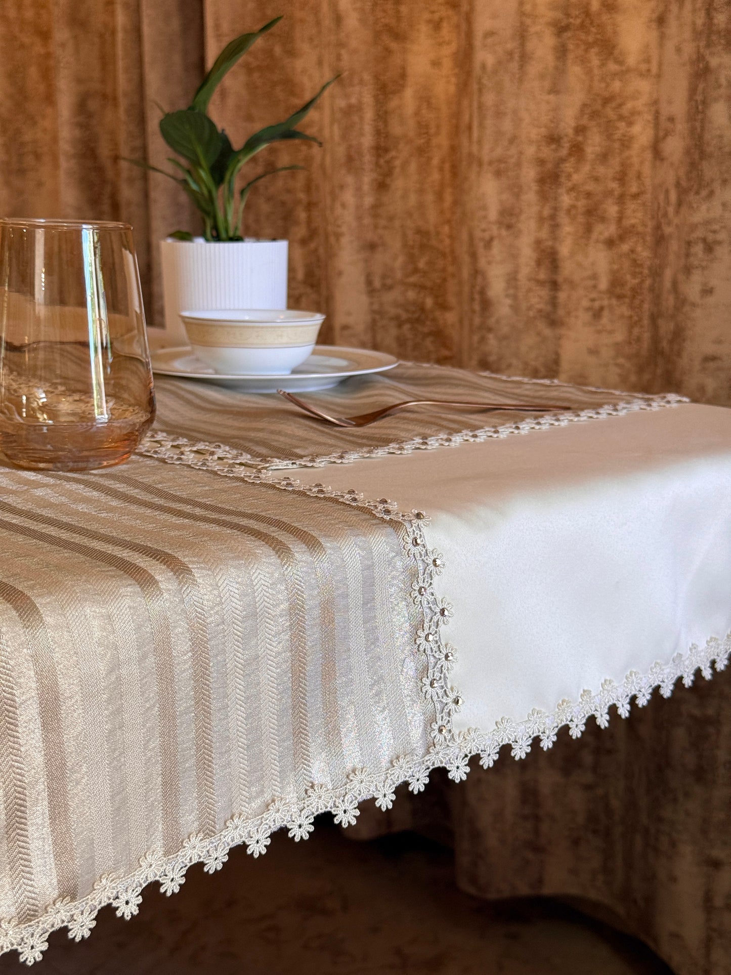 Gleam Stripes Organza Mat