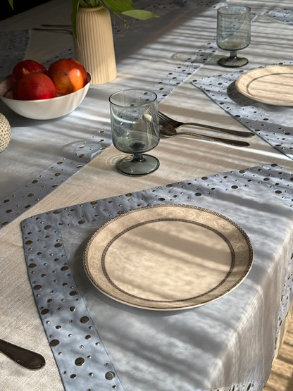 Radiant metallic glow (Blue)