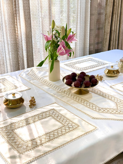 Ivory Royale Lace Mat